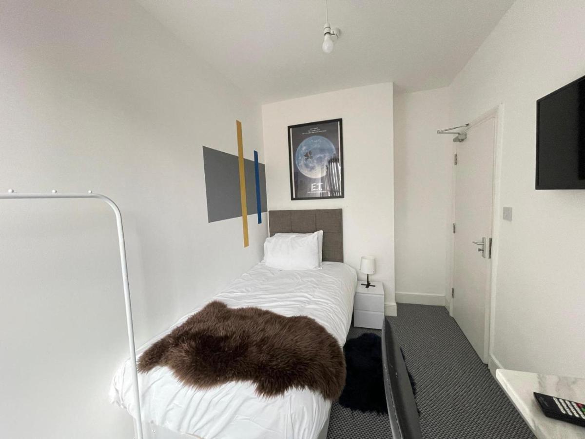 St Peter'S Shared House Hotell Birmingham Exteriör bild