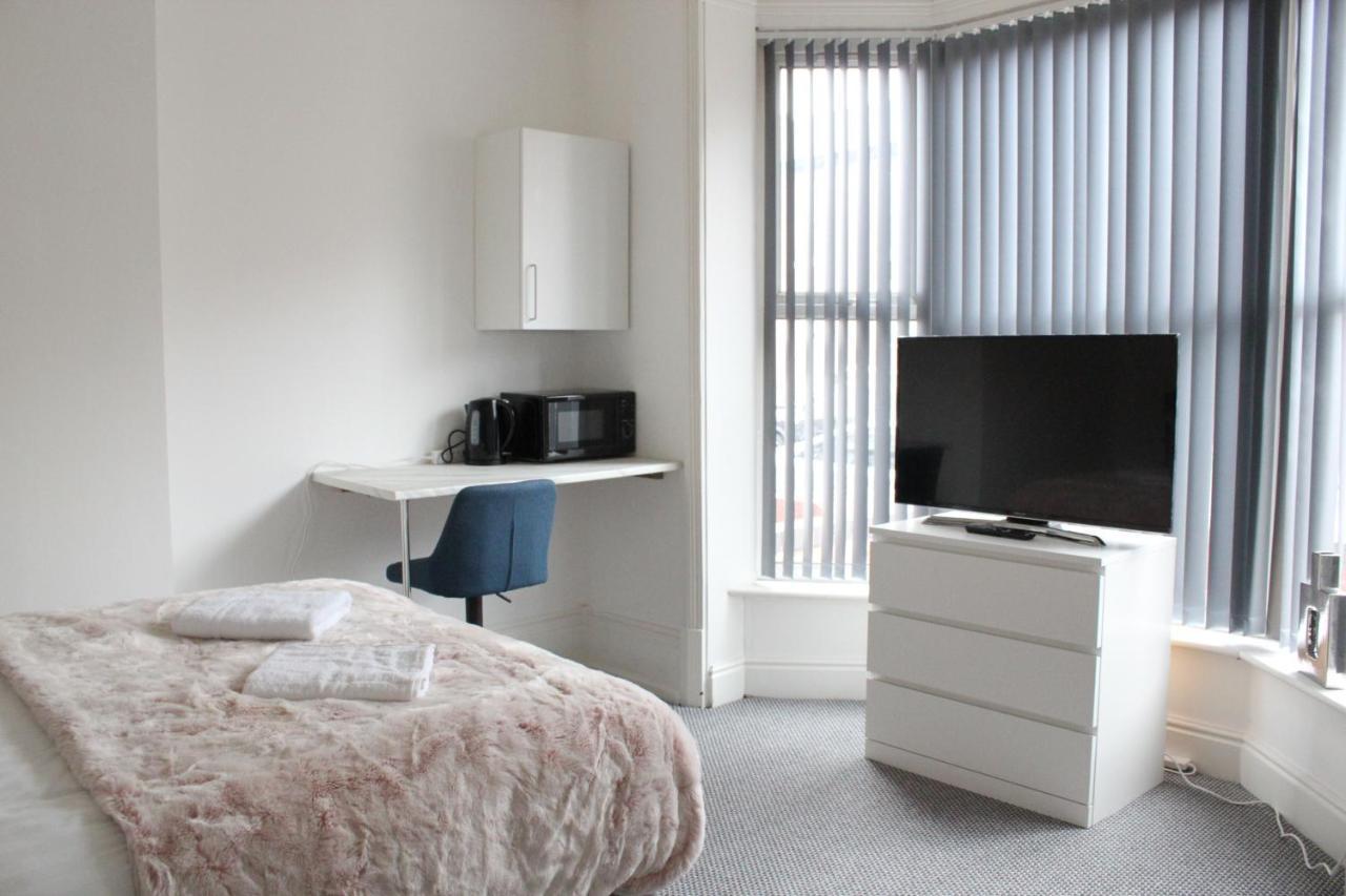 St Peter'S Shared House Hotell Birmingham Exteriör bild